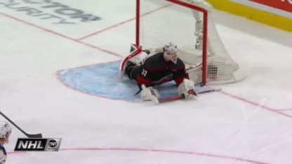 BUF@CAR: Bussi with a great save against Rasmus Dahlin