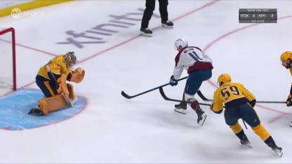 Nelson se moque de Josi et compte