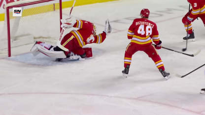 TBL@CGY: Cooley with a great save against Gage Goncalves