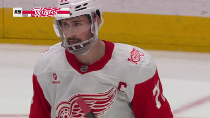 Larkin scores empty-net goal