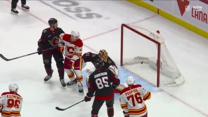 Backlund réduit l'écart en fin de match