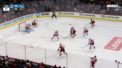 NYR@PHI: Martin with a great save against Travis Konecny