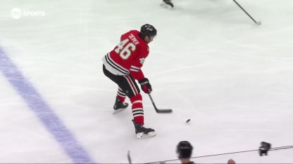 Crevier starts off Blackhawks