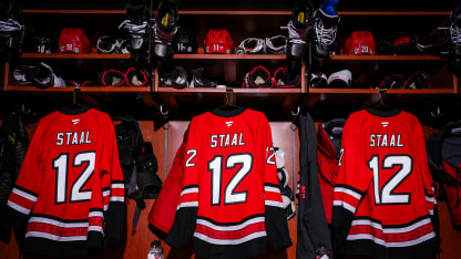 Eric Staal's jersey retirement bridges the gap between two eras of Canes hockey