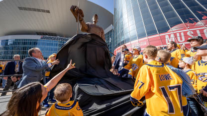 Pekka Statue