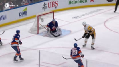 PIT@NYI: Brazeau scores goal against Ilya Sorokin