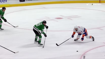 NYI@DAL: Robertson scores goal against David Rittich