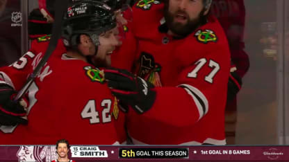 Smith double l'avance des Blackhawks