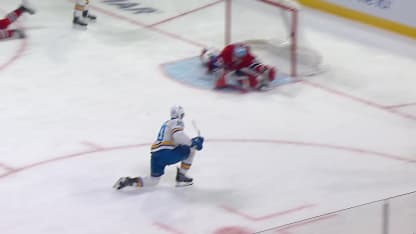 Schenn extends lead with second