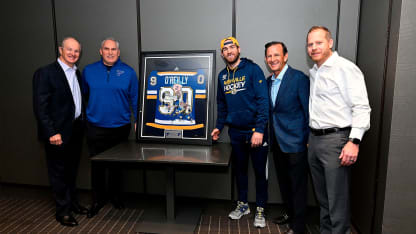 St. Louis gives Ryan O'Reilly painting for 1000th game