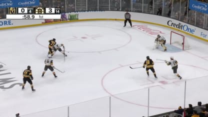 VGK@BOS: Schmid with a great save against Pavel Zacha