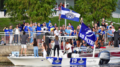 cup-boat-parade