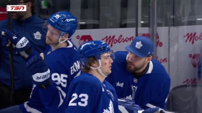 ANA@TOR: Knies scores empty-net goal