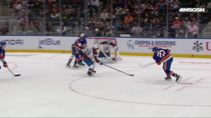 COL@NYI: Lee scores goal against Mackenzie Blackwood