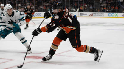 Killorn out 4-6 weeks for Ducks with fractured finger