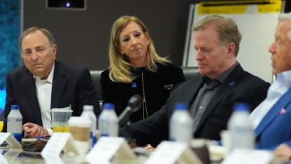 bettman-goodell-seated