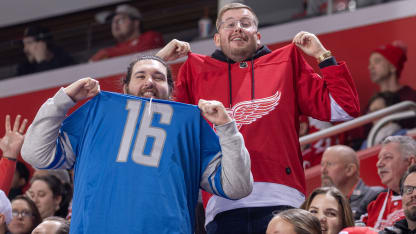 DET Red Wings and Lions fan