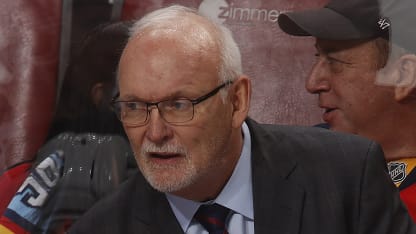 Los Sabres contrataron a Ruff como entrenador