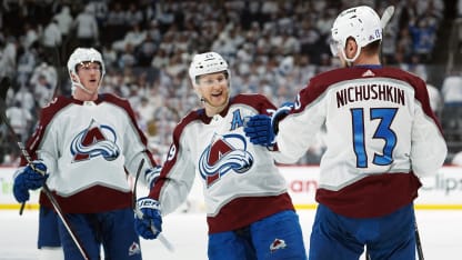 Avalanche defeat Jets in Game 2, even series