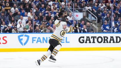 Brad Marchand leads Boston Bruins to Game 3 win