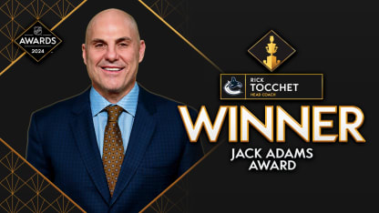 Rick Tocchet se llevó el premio Jack Adams 2024