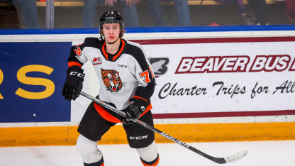 Gavin McKenna befolgt Bedards Rat und gewinnt Hlinka-Gretzky-Cup