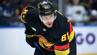 Vancouver Canucks forward Dakota Joshua diagnostiserad med testikelcancer