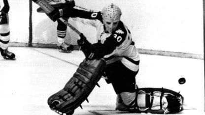 Mystery of Maple Leafs Bernie Parent missing mask during 1971 playoffs