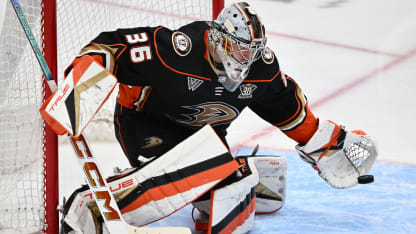 Anaheim Ducks John Gibson out after appendectomy