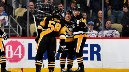 Crosby da triunfo a Penguins