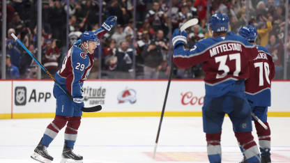 Säsongens första seger för Colorado Avalanche