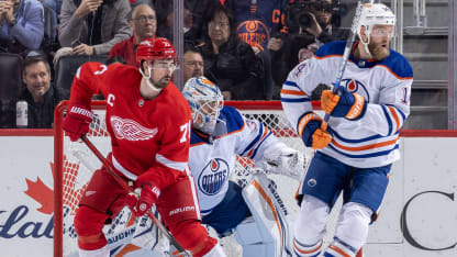 Edmonton Oilers v Detroit Red Wings