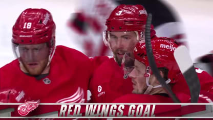 NJD@DET: Holl scores goal against Jacob Markstrom