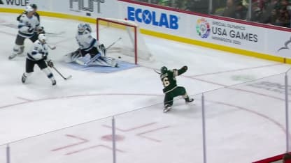 Zuccarello caps off passing play