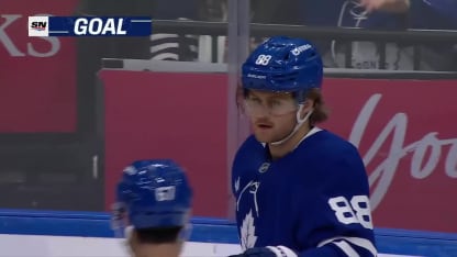 Nylander starts off Maple Leafs