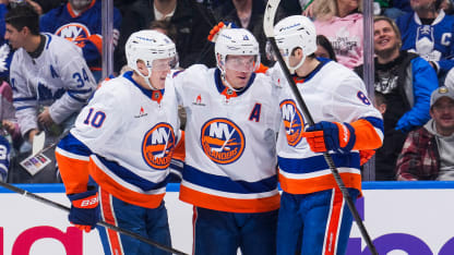 New York Islanders Toronto Maple Leafs game recap December 21