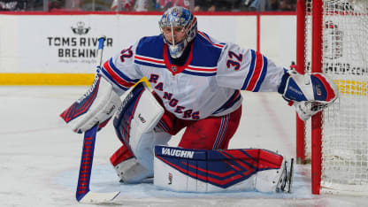 Jonathan Quick on verge of becoming first U.S. goalie to 400 wins