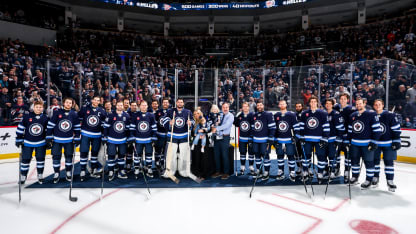 Winnipeg Jets honor Connor Hellebuyck 300th career win