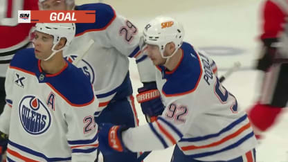 EDM@CHI: Podkolzin scores goal against Arvid Soderblom