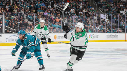 Robertson ties it up