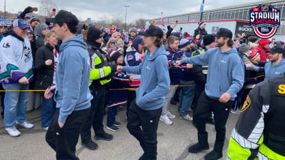 Columbus Blue Jackets wear ‘signature Johnny fit’ for Stadium Series arrival 