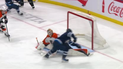 PHI@WPG: Fedotov with a great save against Cole Perfetti