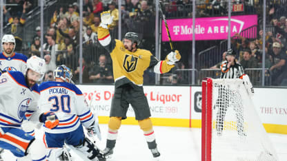 Stone deflects in PPG for game opener