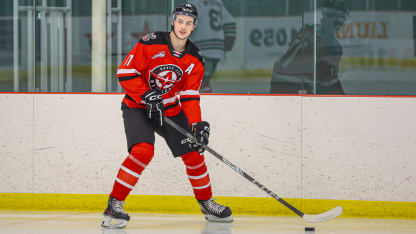 Lynden Lakovic uses size and mobility to stand out ahead of 2025 NHL Draft