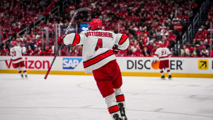 Gostisbehere nets PPG to start off Hurricanes