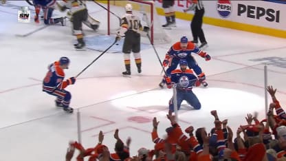 Henrique strikes again