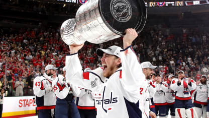 TJ Oshie raises Stanley Cup