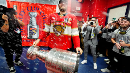 Barkov ako prvý európsky kapitán s dvomi Stanley Cupmi 