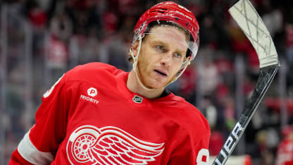 Patrick Kane signs one year contract to remain with Detroit Red Wings