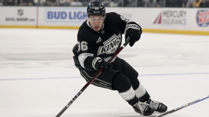 Andrei Kuzmenko signs 1 year contract with Los Angeles Kings